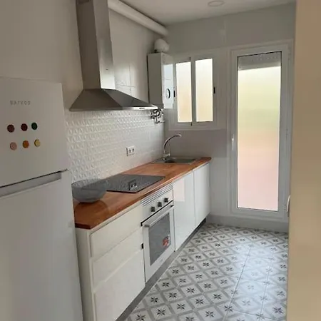 Atico Gran Terraza Cerca Bcn Apartman